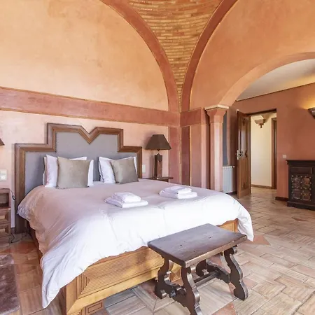 Villa Quinta Dionysus *